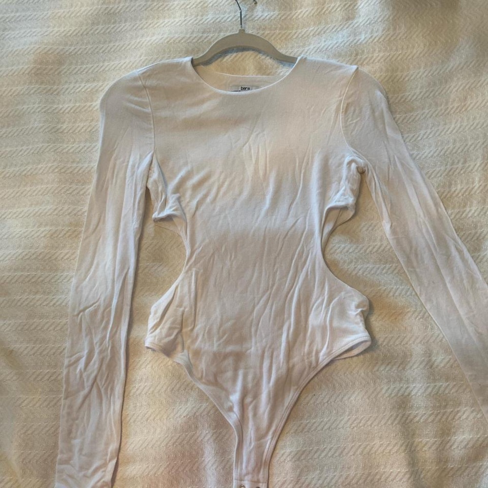 Cut out Bodysuit (I will iron before shipping)
